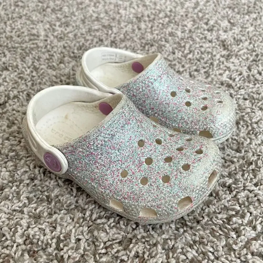 Size 7 / Toddler Girl Crocs Sandals
